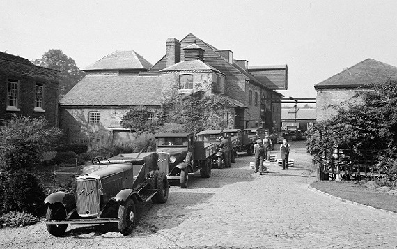 Clutterbucks Brewery, Stanmore Hill