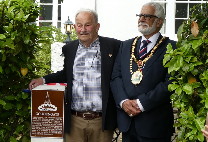 The Mayor of Harrow unveils a brown Harrow heritage