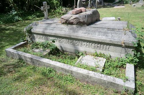 The Gordon Family Grave