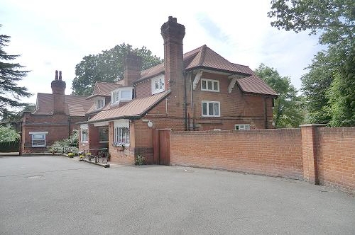 Stanmore Cottage Hospital
Old Church Lane